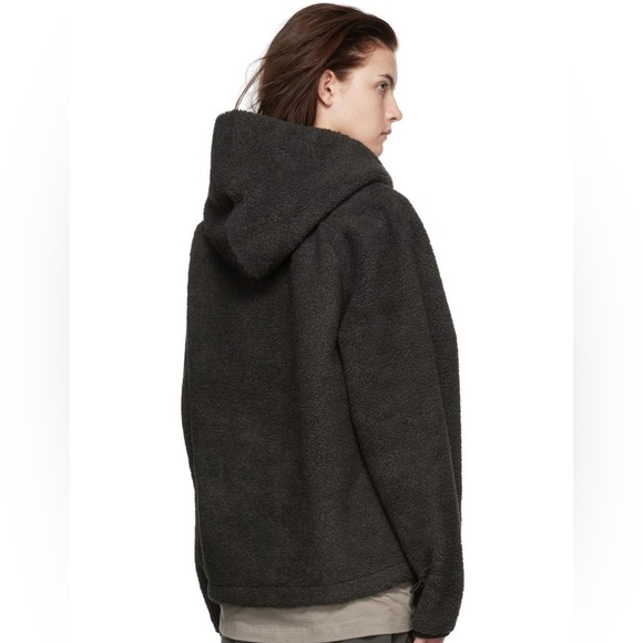 New authentic FEAR OF GOD ESSENTIALS
Black Polyester Hoodie - Picture 3 of 3